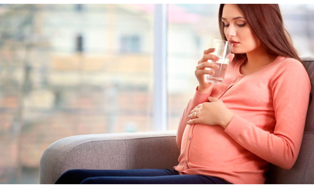 Яку воду пити вагітним: докладне та обґрунтоване пояснення