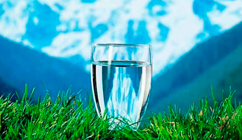Сколько литров воды нужно пить в день, чтобы сохранить молодость и здоровье?